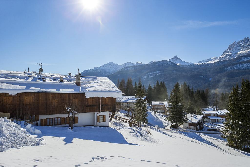 Villa Marianna - Stayincortina Cortina dʼAmpezzo Habitación foto